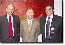CEO de Ingenico visita plana mayor de Transbank