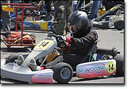 Infocorp destaca en campeonato de karting K-100