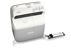Epson expande su cartera de proyectores interactivos de tiro corto y tiro ultracorto BrightLink