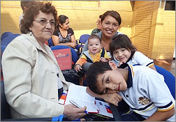 Sony apoya a AVONNI para mejorar la educación en Chile