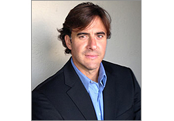 Wayra y DaD-NEOS firman importante convenio