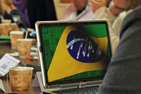 Gobierno de Brasil abre consultas sobre leyes para regular Internet y datos