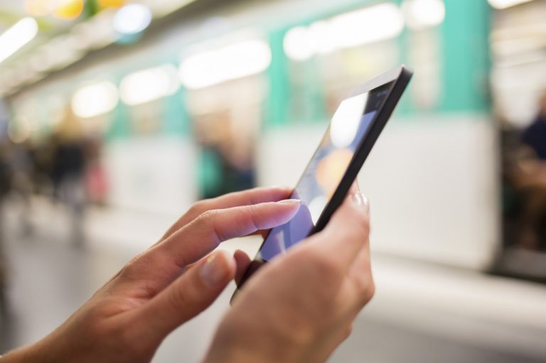 Datos de tráfico mundial de Internet móvil crecerán este año un 59 %