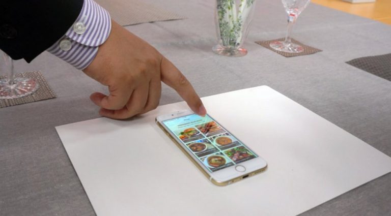 Japón desarrolla una lámina inteligente para conectar dispositivos en red
