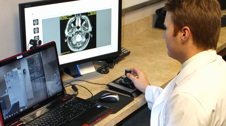 Universidad Católica adopta tecnología de videoconferencias para enseñanza médica