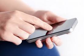 Porcentaje de brasileños que accede a Internet desde su celular se triplica