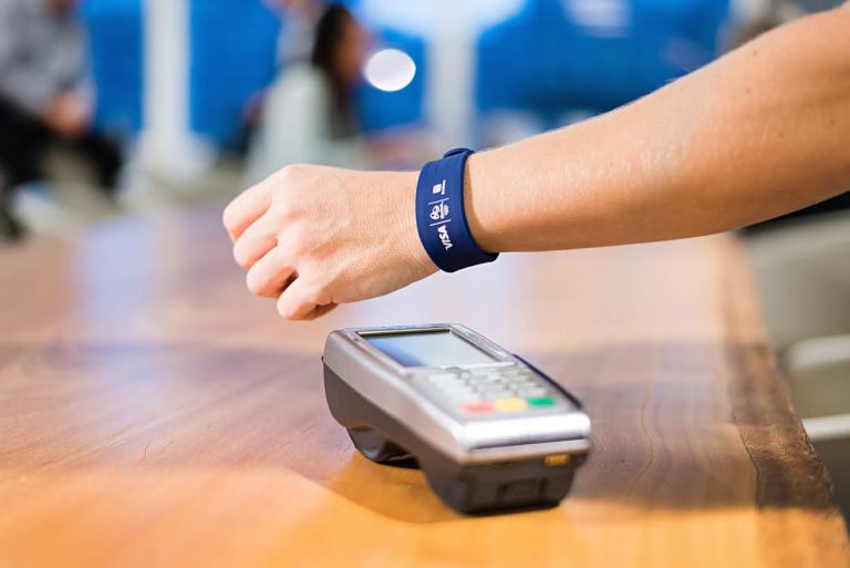 Visa y Bradesco introducen el medio de pago “wearable” en Brasil