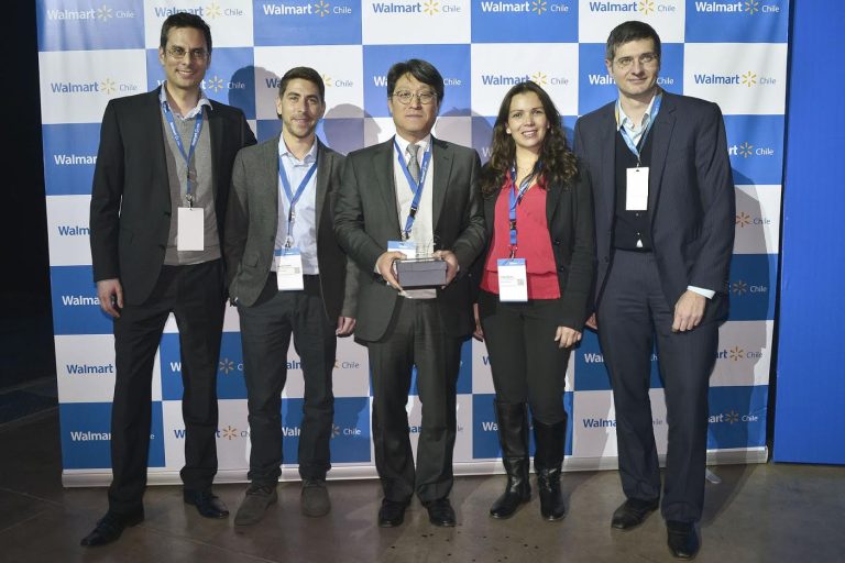 LG recibe importante reconocimiento de Walmart Chile