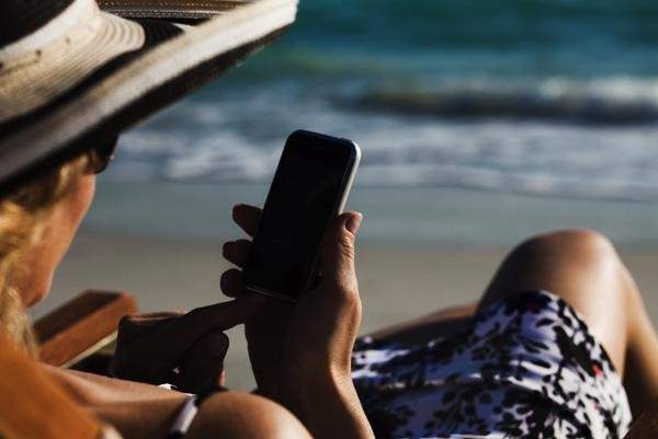 El celular se convierte en tu billetera en la playa/Kiphu