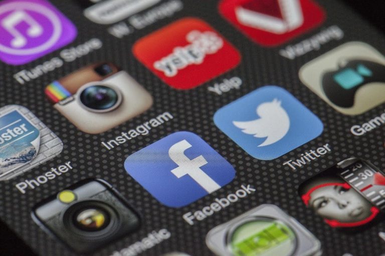 Trucos para mantenerse protegido en Facebook