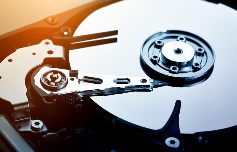Ventas de discos duros caen a nivel mundial