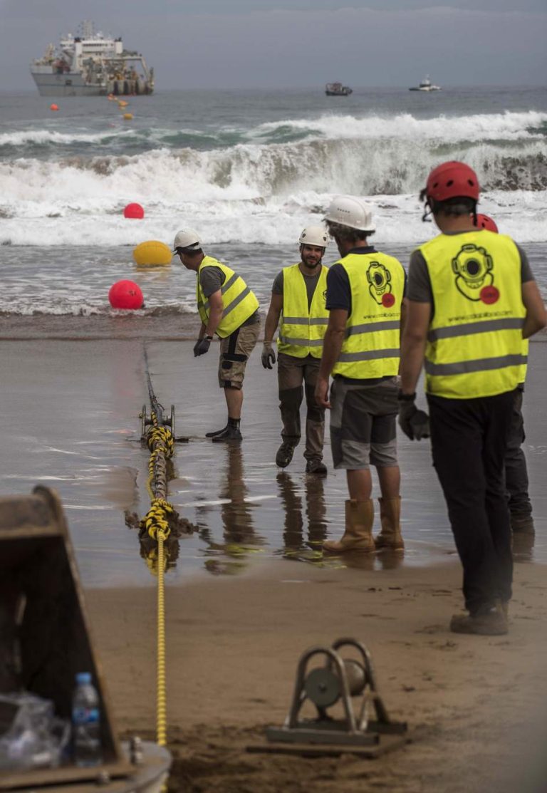 Comienza proyecto de cable submarino entre España y Estados Unidos