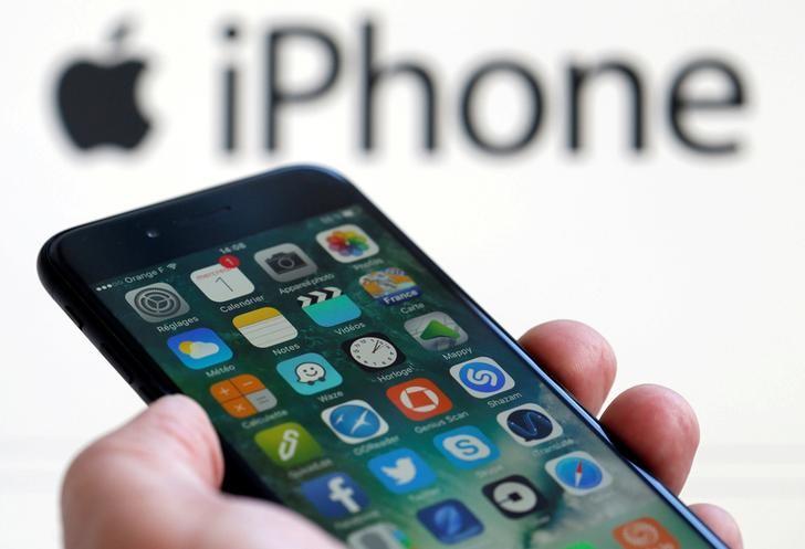 Apple y Accenture firman alianza para brindar soluciones empresariales