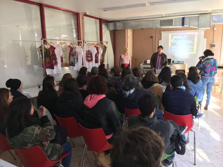 Leggi l'articolo Epson Chile participa en taller de sublimación de Duoc UC