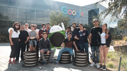 Estudiantes secundarios chilenos visitan oficinas centrales de Google