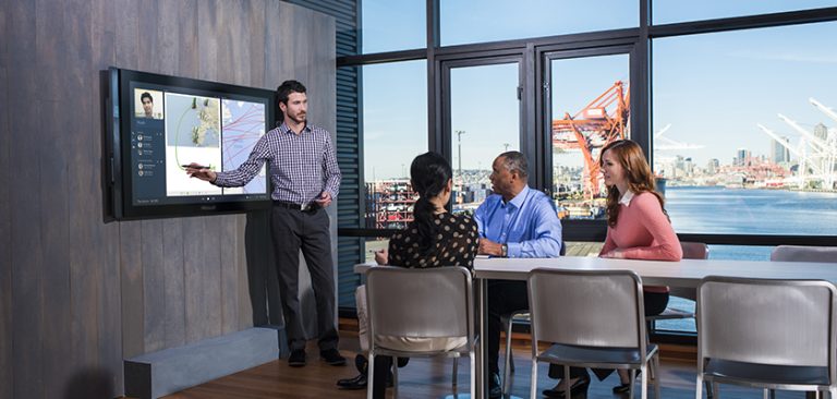 Microsoft anuncia el Surface Hub 2