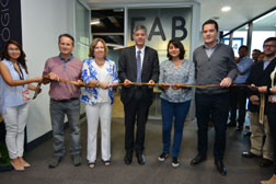 INACAP pone en marcha red de laboratorios de fabricación y prototipaje más grande de Chile