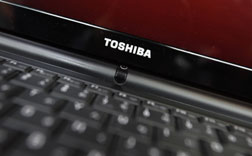 Sharp compra la división de PCs de Toshiba