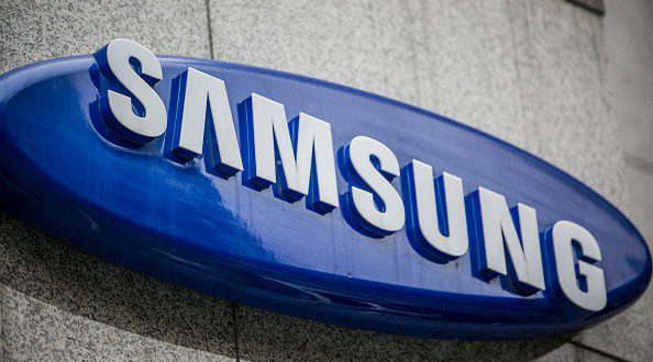 Samsung abre la mayor fábrica de móviles del mundo en India