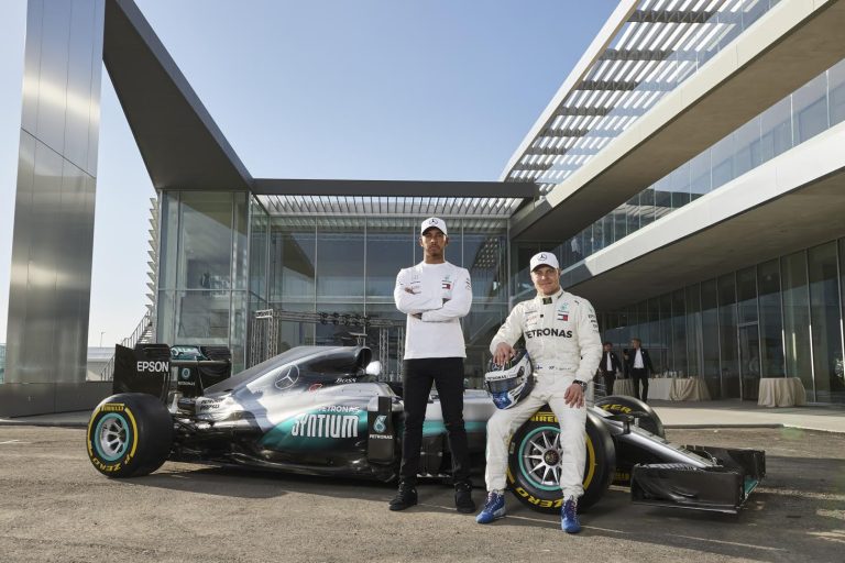 Epson continúa apoyando a Mercedes-AMG Petronas Motorsport