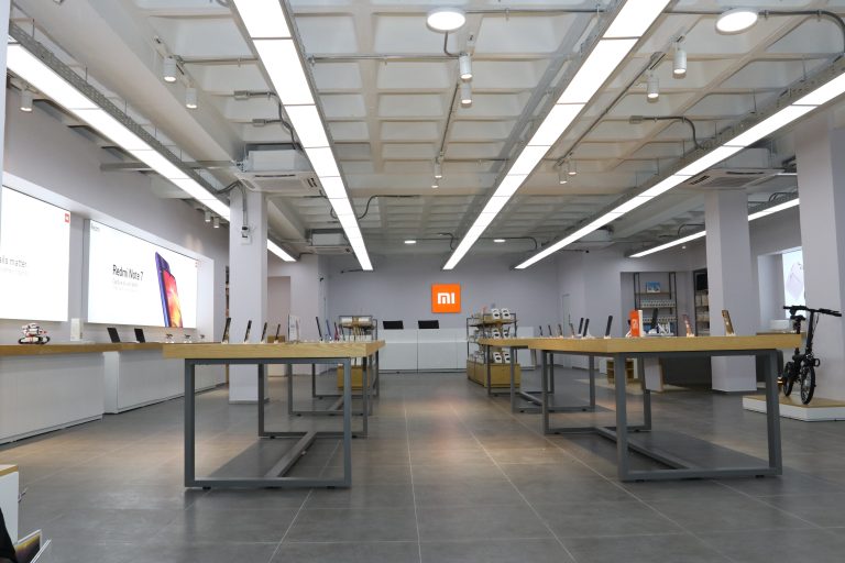 Xiaomi se expande en Chile con nuevos smartphones y primera Mi Store