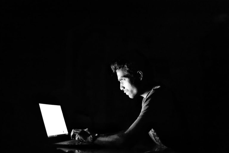 Roban datos a 139 millones de usuarios de Canva