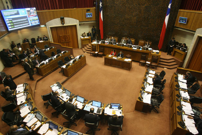 Presidente de AIE se presenta frente al Senado