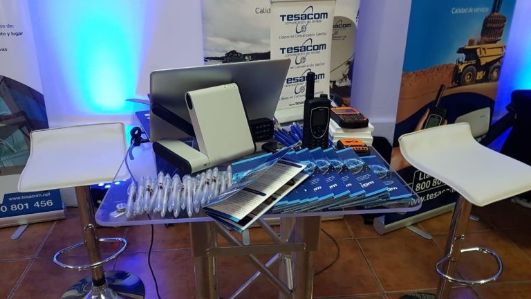 Tesacom exhibe tecnología satelital en congreso de alcaldes y concejales