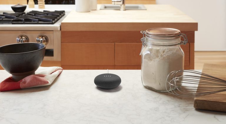 Google Home Mini y Chromecast llegan a Chile