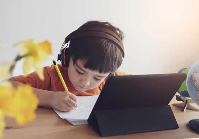 Atributos de una buena plataforma escolar para profesores, alumnos y padres