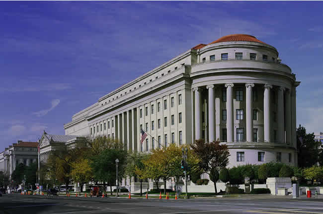 FTC demanda para bloquear fusión Nvidia-ARM por 40.000 millones de dólares