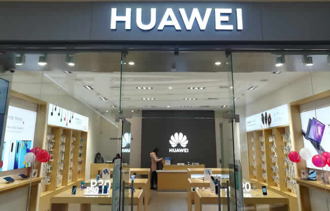 Huawei refuerza su presencia en Chile con la apertura de dos nuevas Tiendas de Experiencia