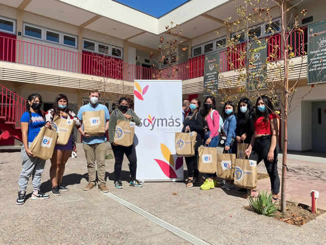 Entel y Kyklos colaboran en la donación de equipos con la campaña Reutiliza