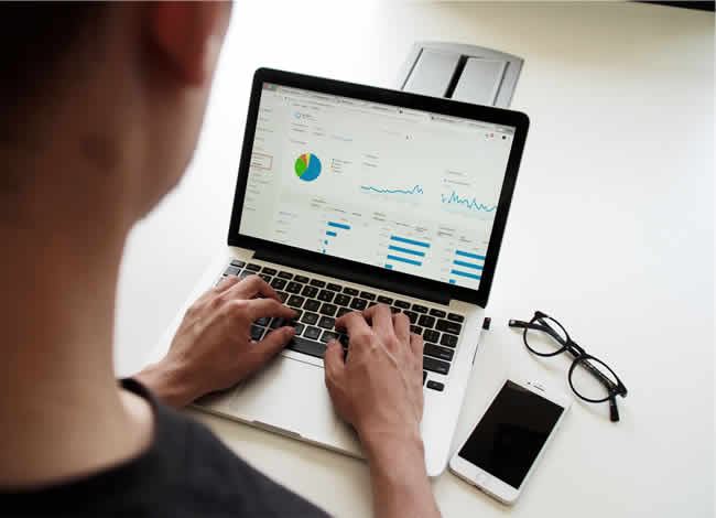 Los Analistas Tech alcanzan sueldos líquidos de hasta $3,3 millones en Chile