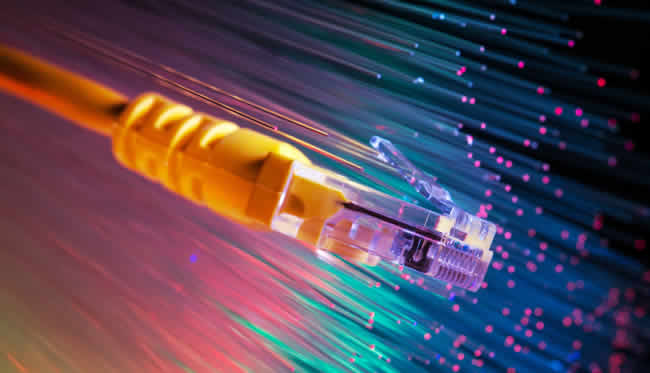 Entel vende su red de fibra óptica en Chile a ON*Net Fibra