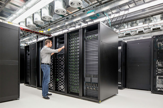Hitachi Vantara se asocia con Model9