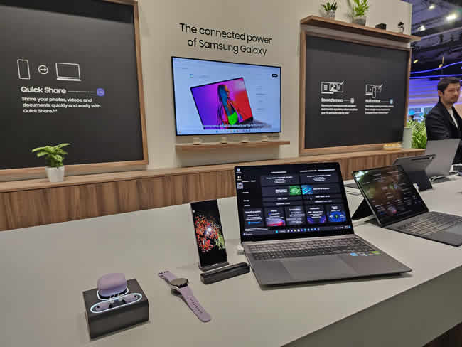 Samsung muestra en MWC todo lo que puede hacer su Galaxy Book3