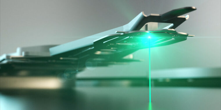 Seagate lanzará sus discos duros HAMR a inicios de 2024