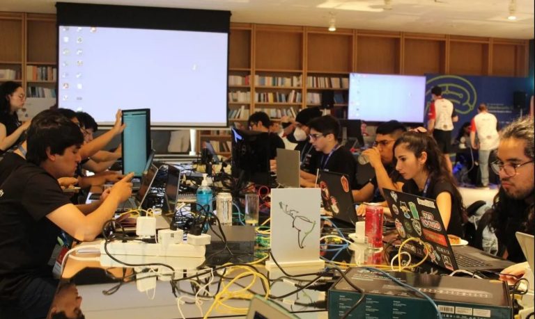 Estudiante UC representa a Chile en mundial de hackers