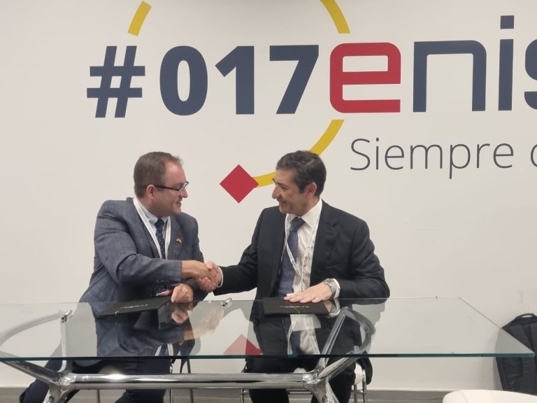 Banca chilena firma acuerdo internacional para reforzar políticas de ciberseguridad