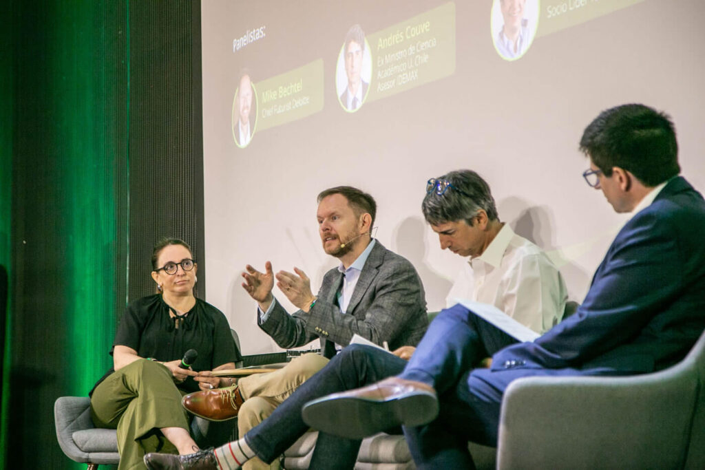 Deloitte impulsa debate sobre el futuro de la tecnología (2)