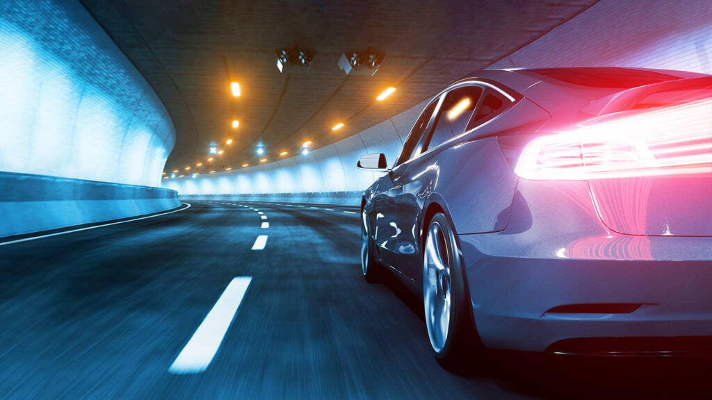 Geotab entrega consejos de conducción segura en verano basado en análisis de datos